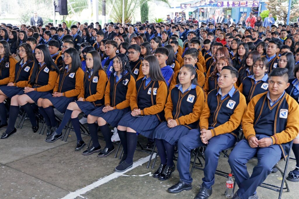 Inician ciclo escolar 2024-2025 más de 670 mil estudiantes de media superior
