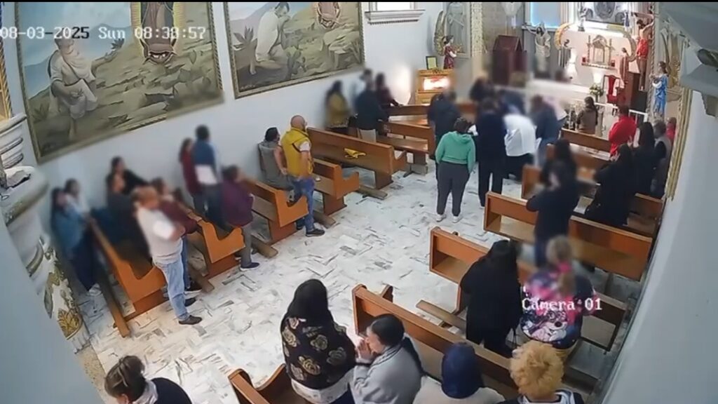 Investigan intento de homicidio con cuchillo durante misa en La Paz