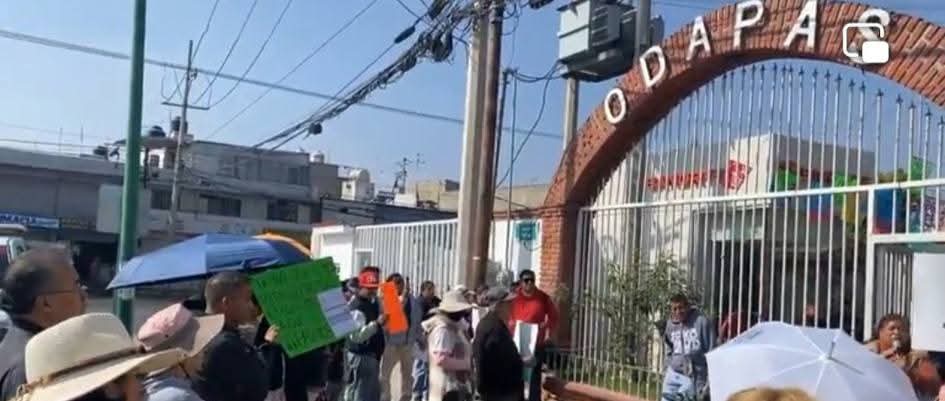 Protestan por desabasto de agua en Chimalhuacán