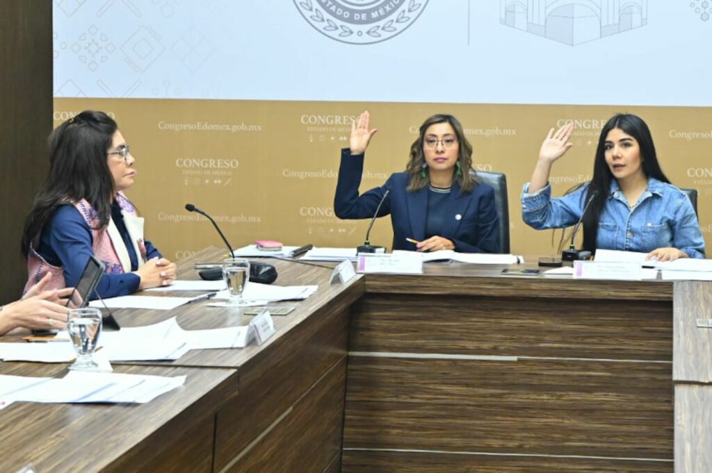 Avanza en comisiones iniciativa para agilizar trámites de nombre