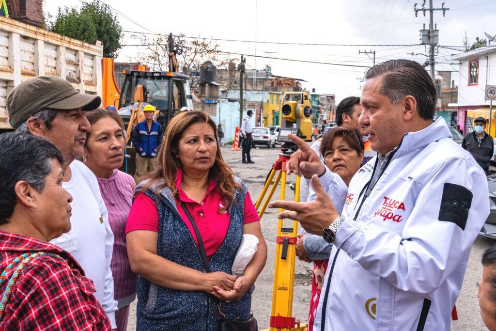 Gobierno de Toluca arranca pavimentación con concreto hidráulico en Cacalomacán