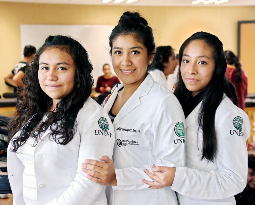 Estudiantes mexiquenses atenderán la demanda de profesionales que requiere el sector económico: SECTI