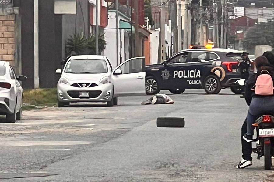 Asesinan a hombre a balazos en Toluca