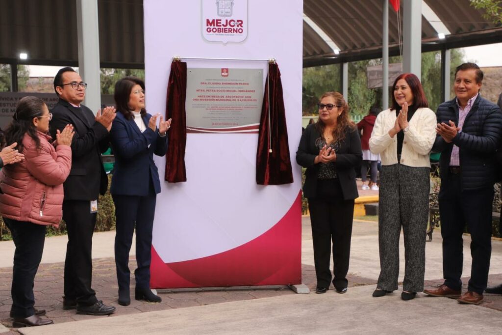 Refrenda alcaldesa de Tecámac compromiso para abatir rezago en la infraestructura educativa