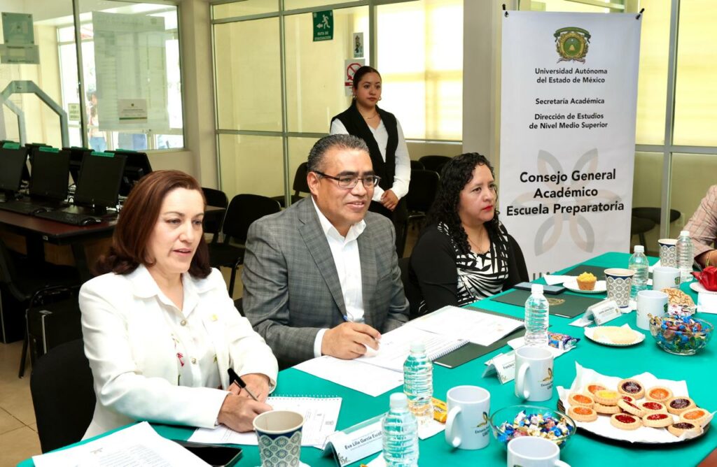 UAEMéx impulsará fortalecimiento de la educación media superior como base de la formación universitaria
