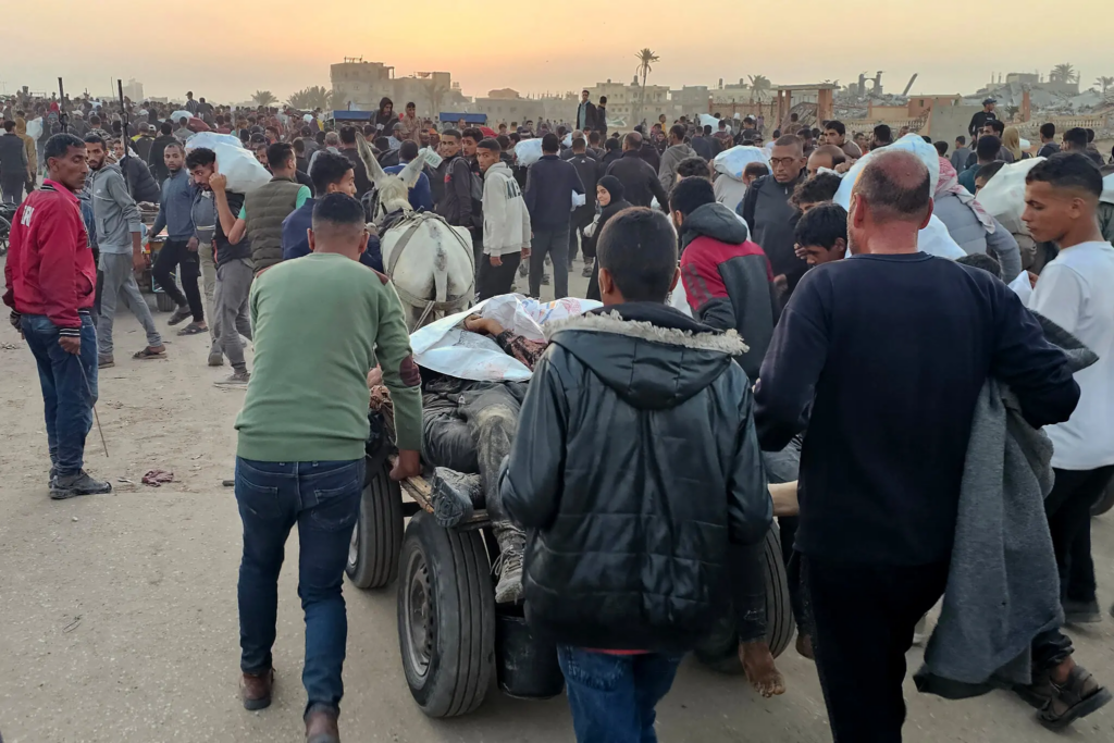Varios muertos y heridos en tiroteo cerca de un centro de distribución de ayuda en Gaza