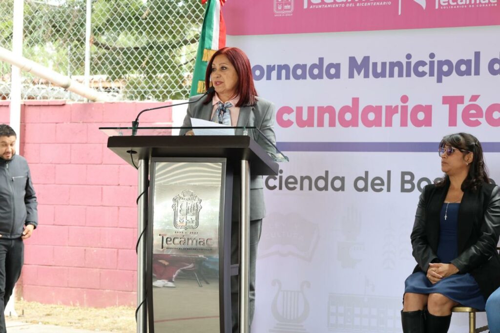 Arranca gobieno de Tecámac jornada municipal de entrega de
mobiliario y equipamiento escolar