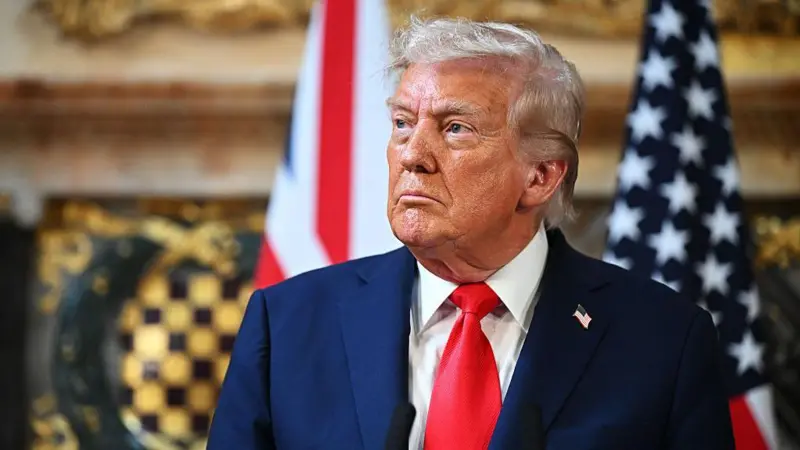 El cierre federal del gobierno de Estados Unidos entra en vigor, no logran acuerdo