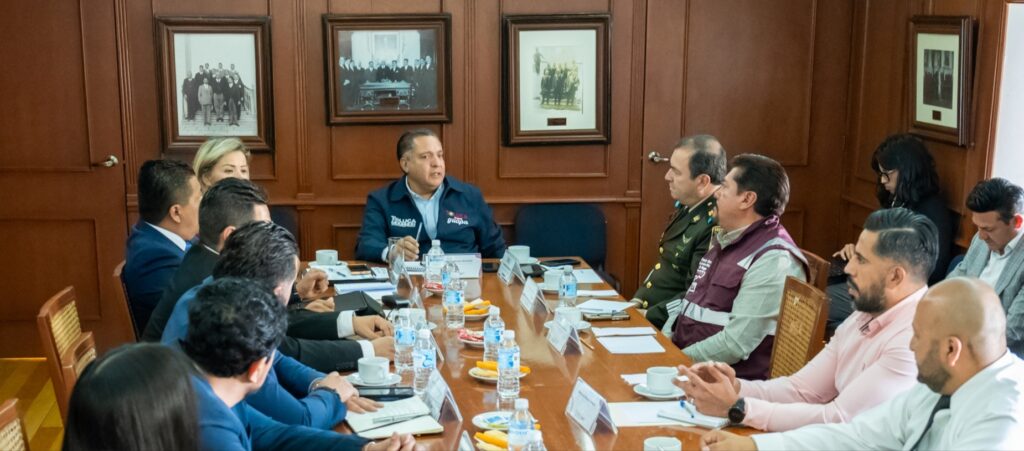 Impulsa Ricardo Moreno Bastida alianza con Telmex para mejorar conectividad