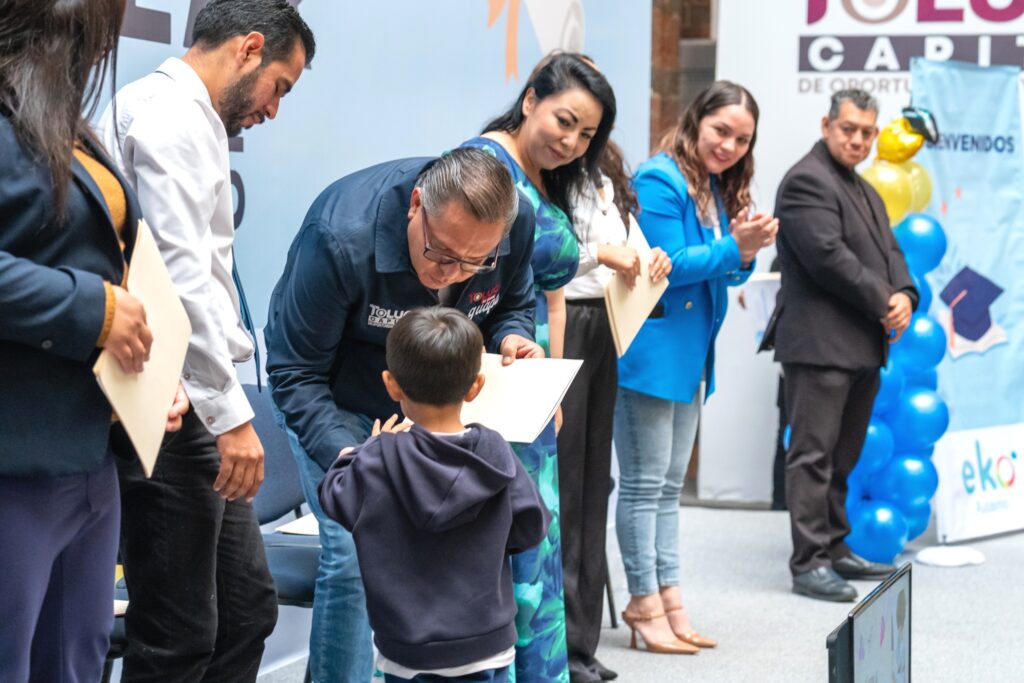 Alcalde de Toluca refrenda su compromiso con la inclusión de niñas y niños autistas