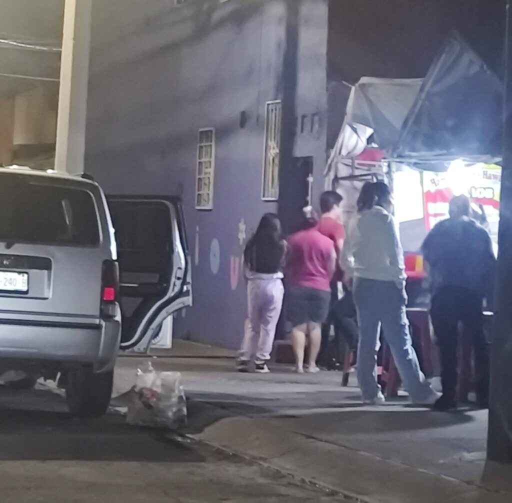 Vecinos denuncian bar clandestino en Héroes Tecámac; acusan venta de droga e inseguridad