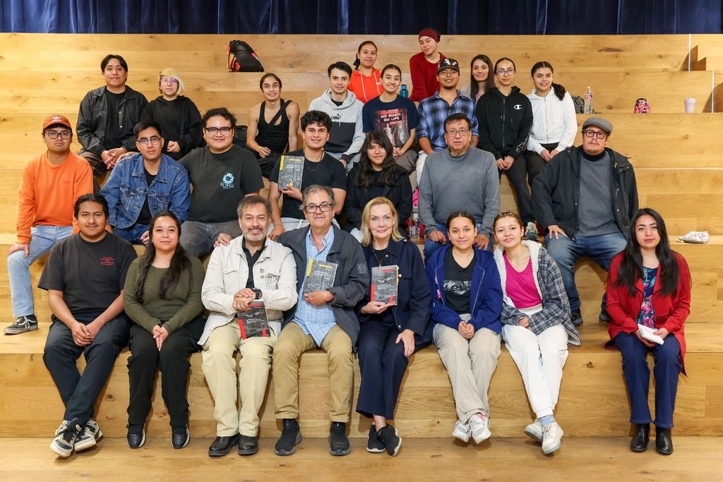 Presentan en la UAEMéx Circo en llamas, libro que explora el circo en el México del siglo XIX