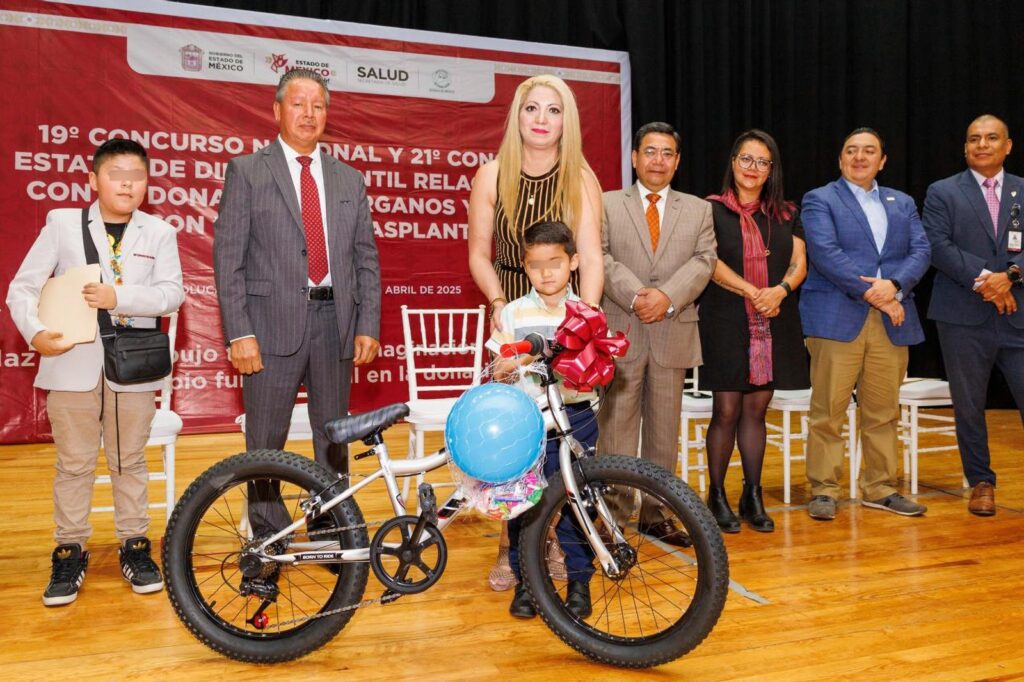 Efectúa Salud premiación del 19° Concurso Nacional y 21° Estatal de Dibujo Infantil