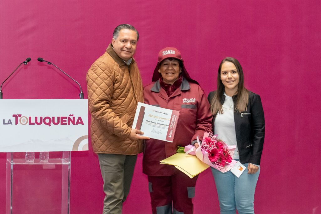 Van alcalde de Toluca e INEA contra el analfabetismo