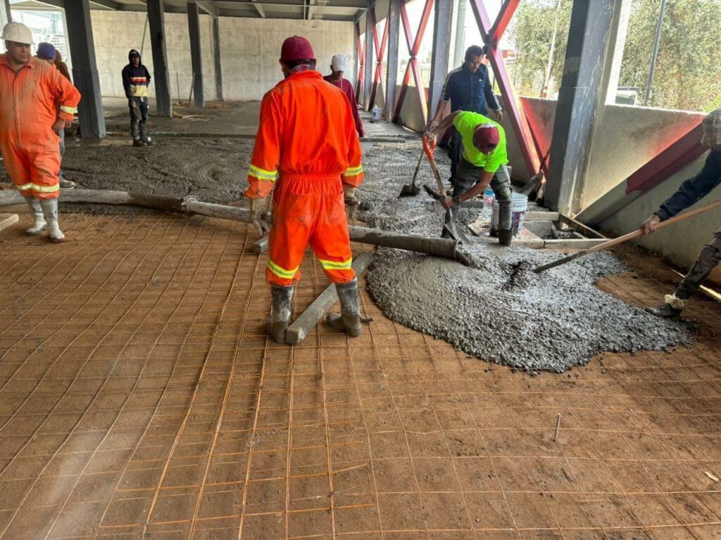 Gobierno de Tecámac realiza obras para mejorar su infraestructura educativa