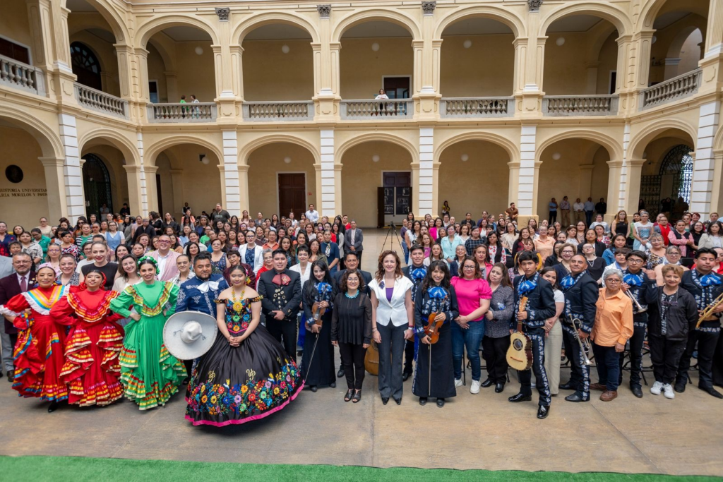 “Madres de Corazón, ritmos de tradición” celebra a las madres trabajadoras de la UAEMéx