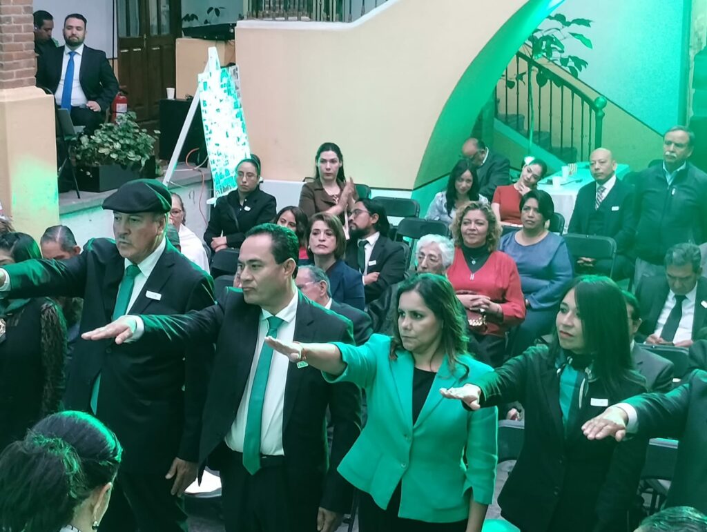 Agustín Flores Jaimes asume presidencia de la Barra de Abogados del Estado de México