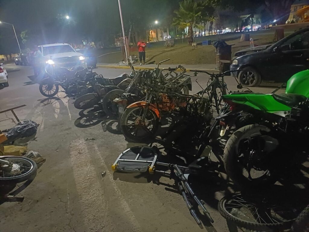 Asegura FGJEM 28 motocicletas y tonelada y media de autopartes en Tultepec