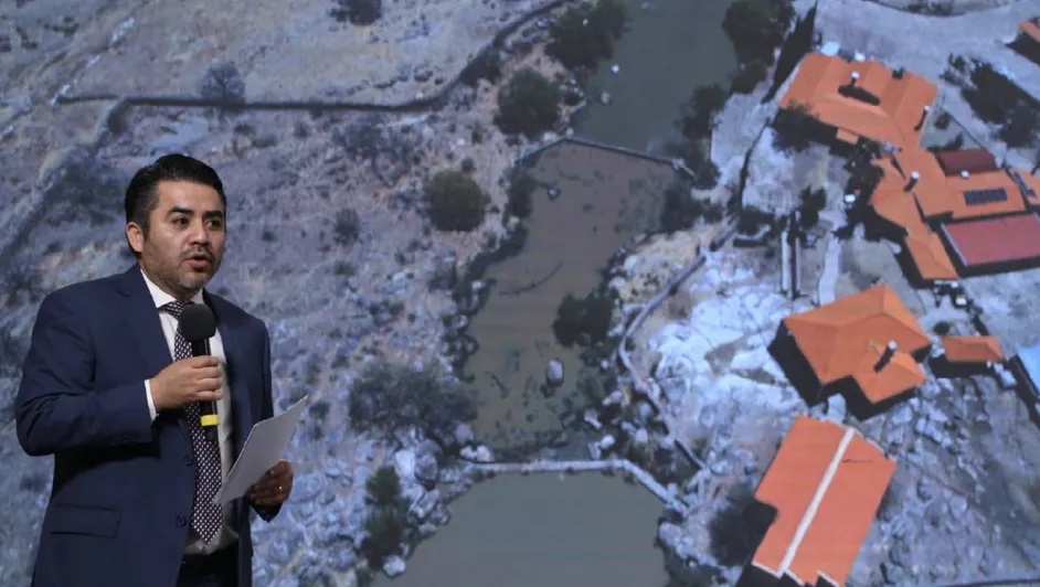 Gobierno denuncia acaparamiento ilegal de agua en rancho de César Duarte