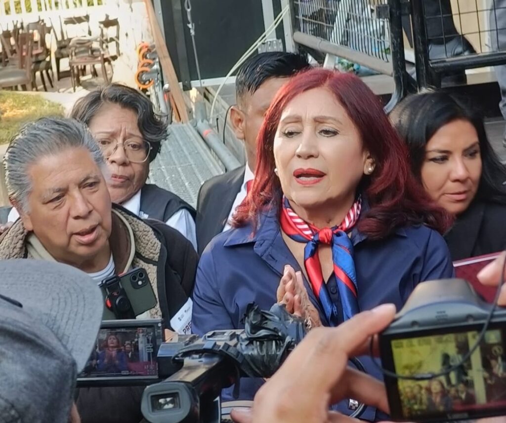 Senadora Mariela Gutiérrez intenta «reventar» informe en Tecámac. Gobernadora llama al respeto