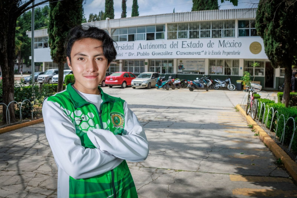 Naum Rosales Serrano, estudiante de Preparatoria de la UAEMéx, representará a México en Copa Internacional Sub 18 de Carrera de Montaña*