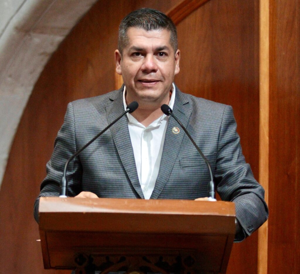Destaca diputado Isaac Hernández importancia de la democratización en el SNTE