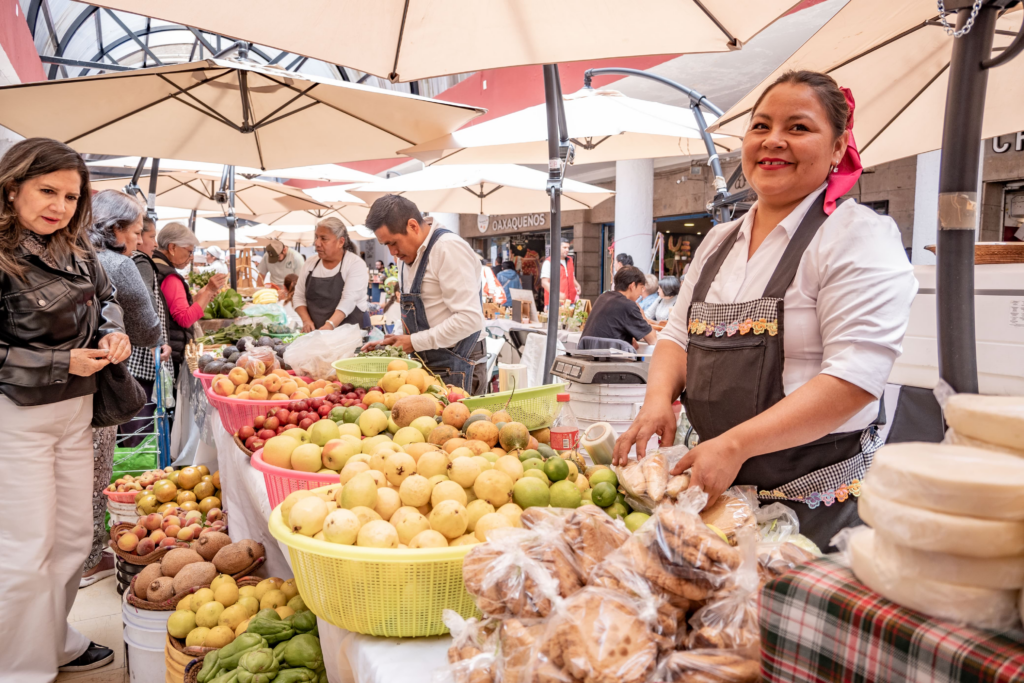 Opción saludable y local para las familias en el Huerto Sustentable del DIF Toluca