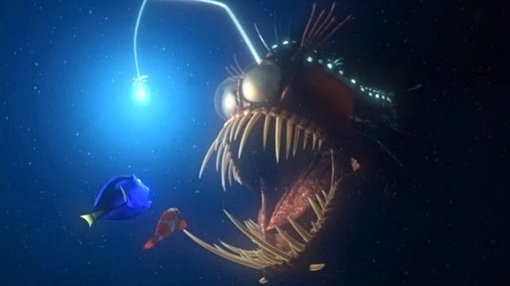 Pez abisal, el monstruo del mar visto por vez primera sobre la superficie