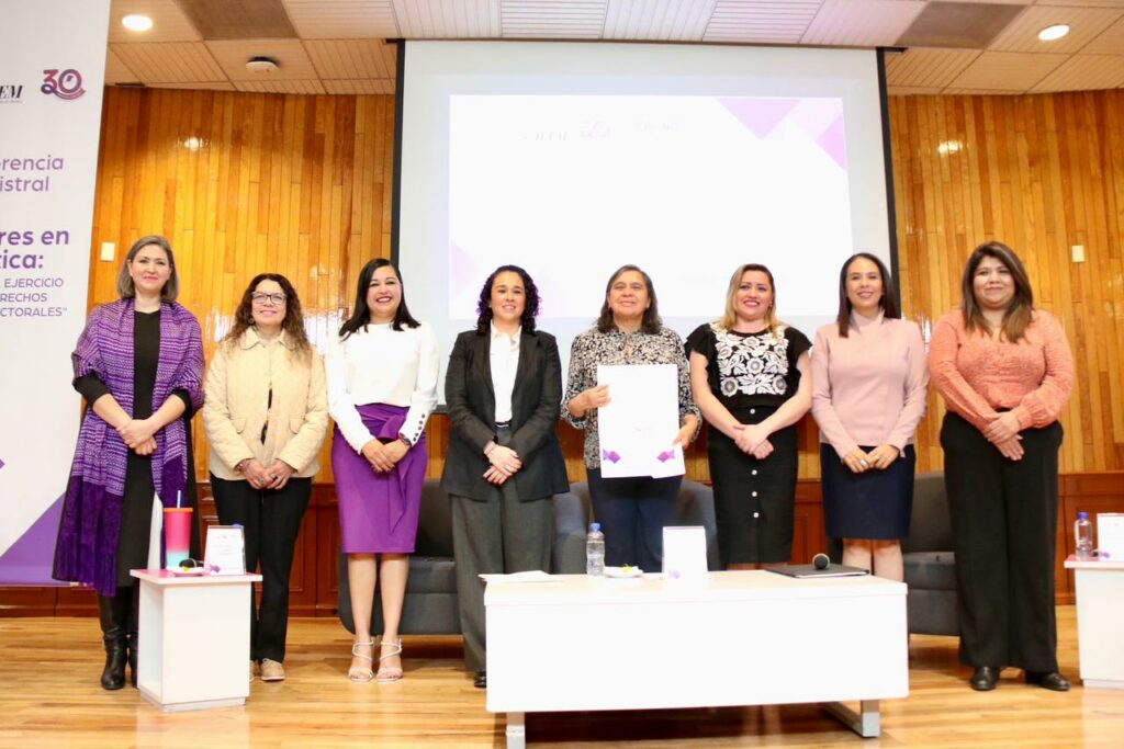 Leticia Bonifaz analiza en el IEEM los desafíos para mujeres en la vida política