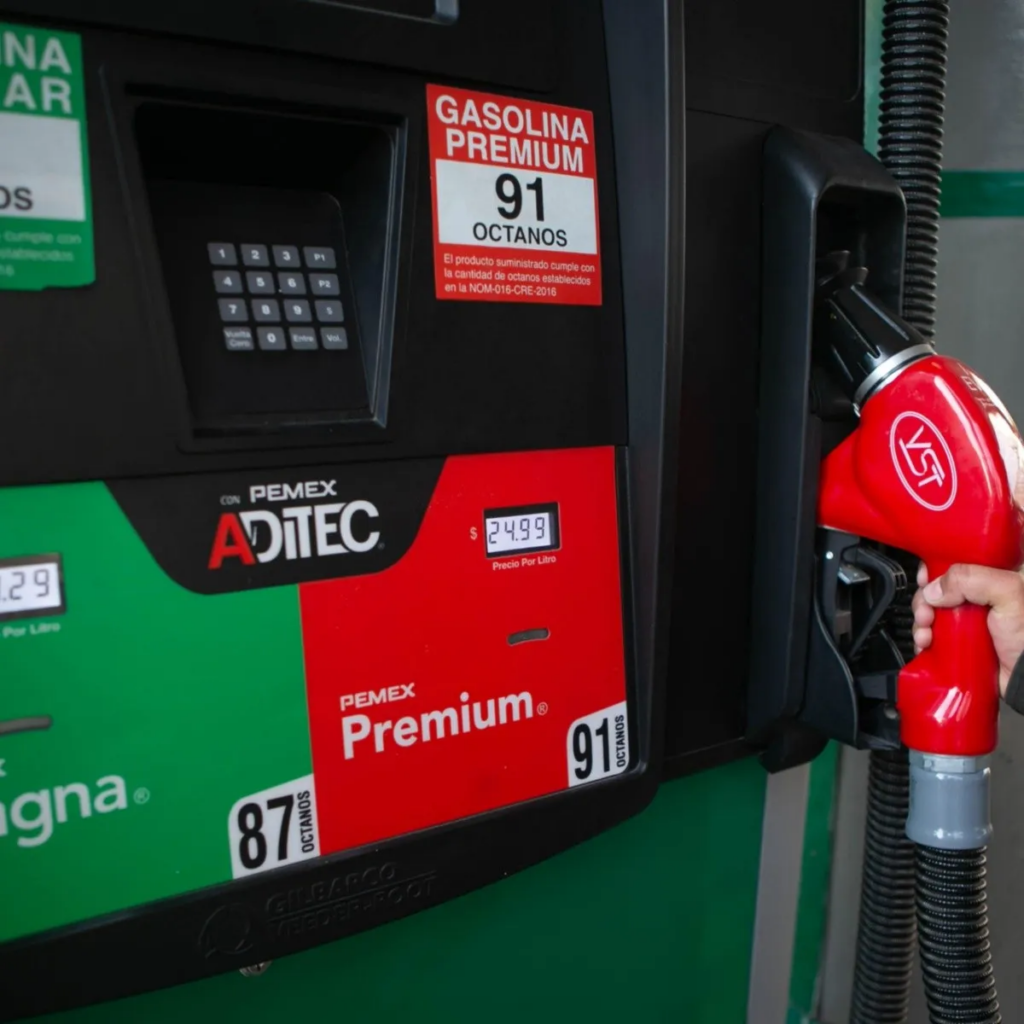 Si vas a cargar gasolina, checa cómo amaneció el precio