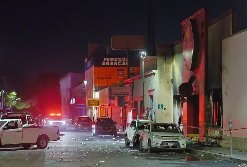 Al menos 23 muertos deja incedio en tienda Waldo’s
