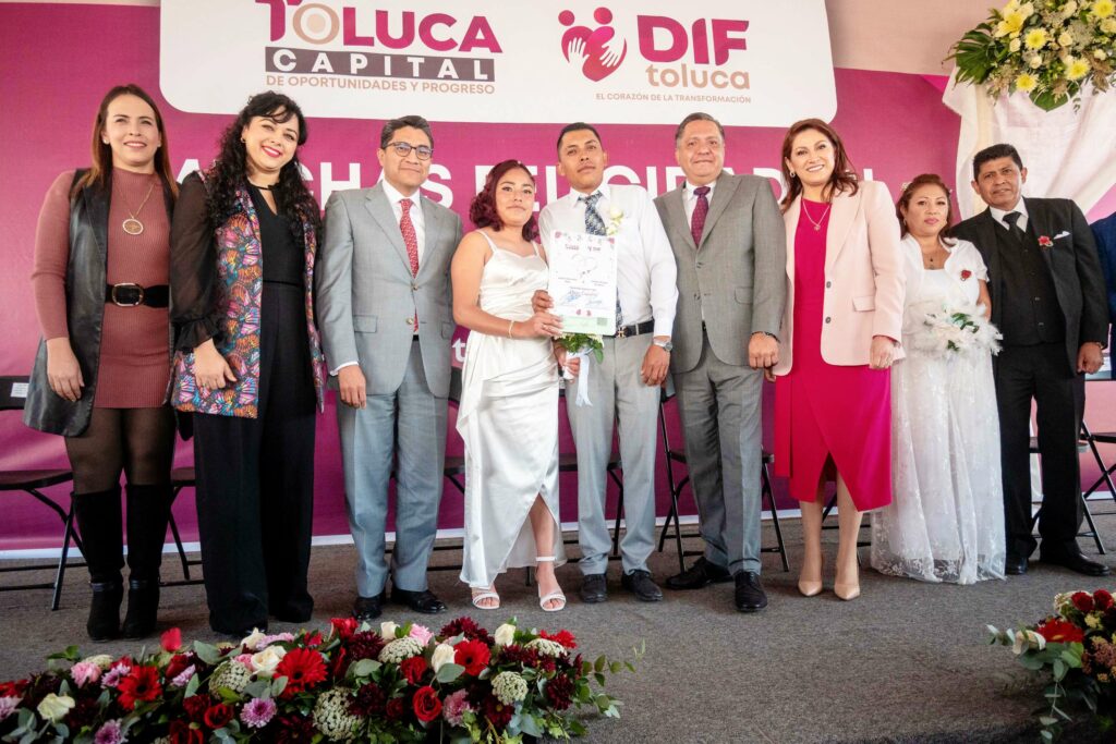 Celebra DIF Toluca bodas comunitarias; más de 220 parejas se convierten en marido y mujer
