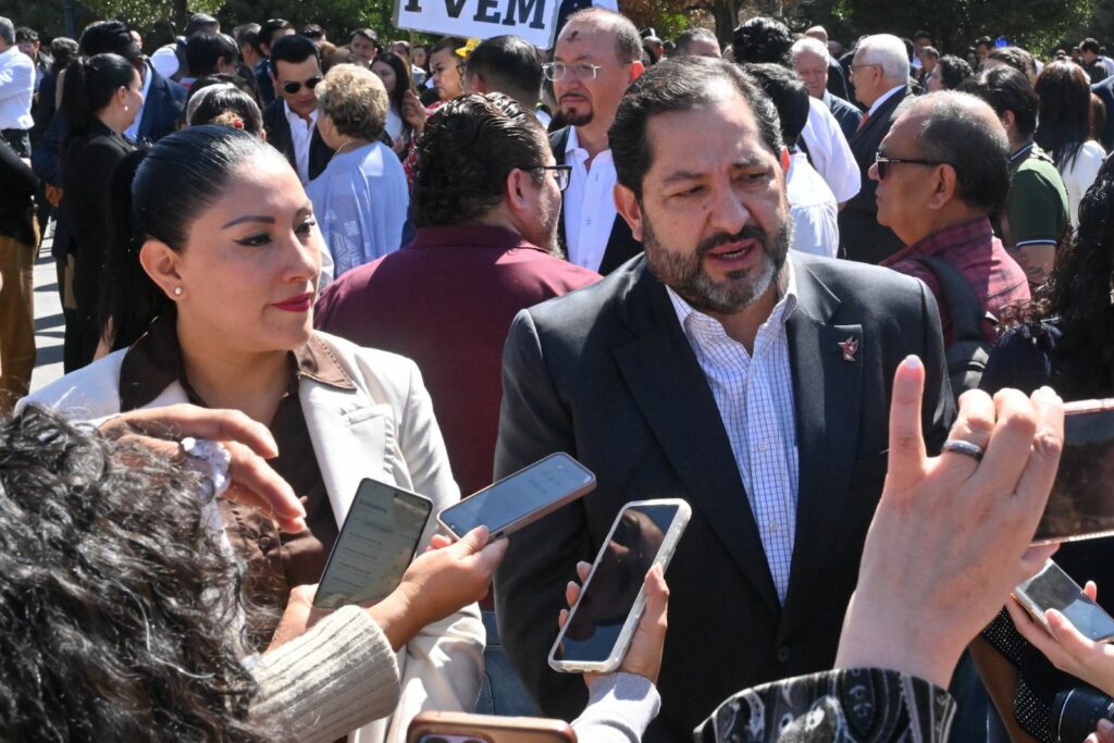 Brigadistas del Congreso mexiquense lideran evacuación en simulacro regional de sismo