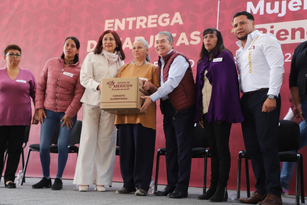 Entregan en Tecámac  2 mil 800 tarjetas del Programa Mujeres del Bienestar