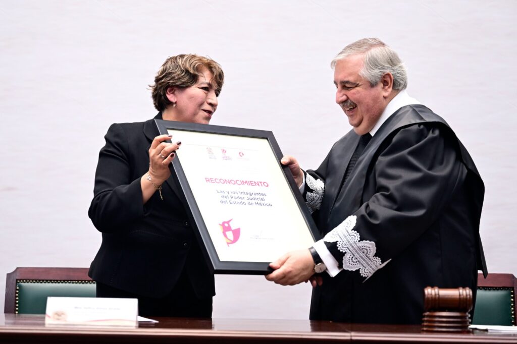 Respalda gobernadora Delfina Gómez Reforma Constitucional; le dará seguimiento