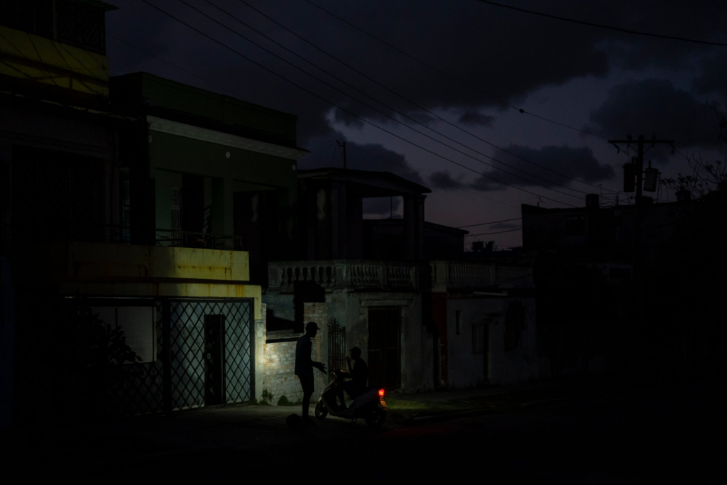 Colapsa la red eléctrica en Cuba: el segundo apagón nacional en una semana