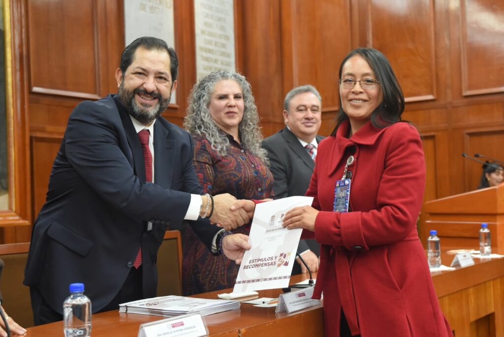 Reciben estímulos 79 servidores públicos del Poder Legislativo del Edoméx