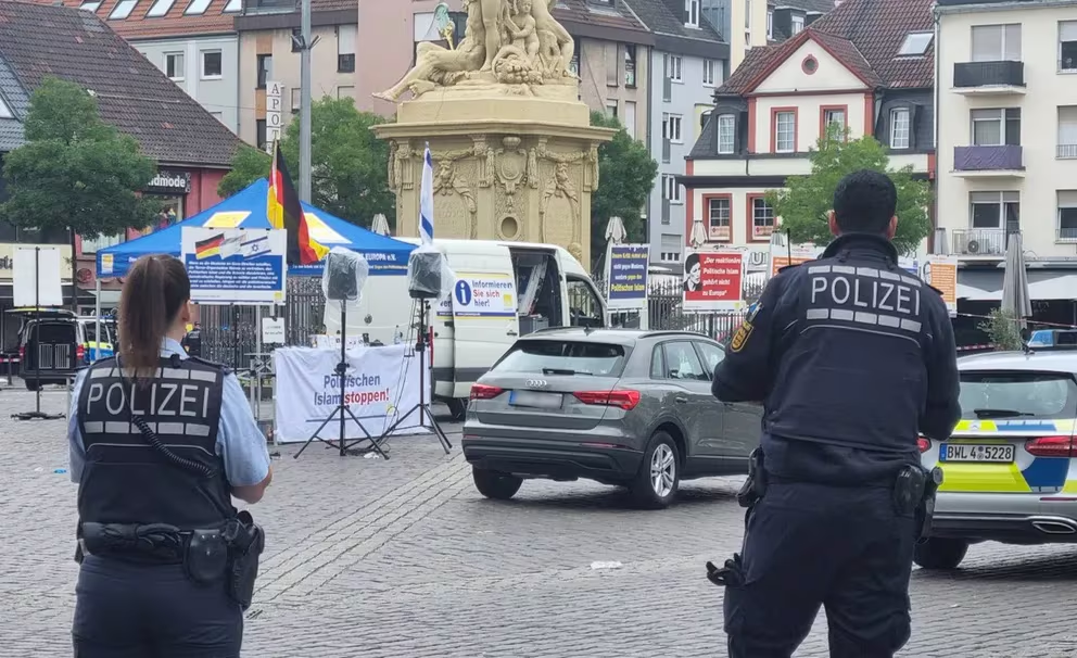 Un activista y político crítico del islamismo fue atacado a cuchillazos en Alemania