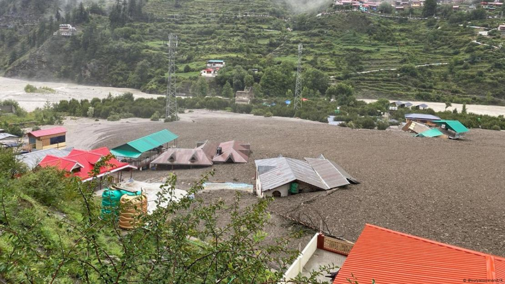 En mortal aluvión en el Himalaya reportan varios desaparecidos y cuatro muertos