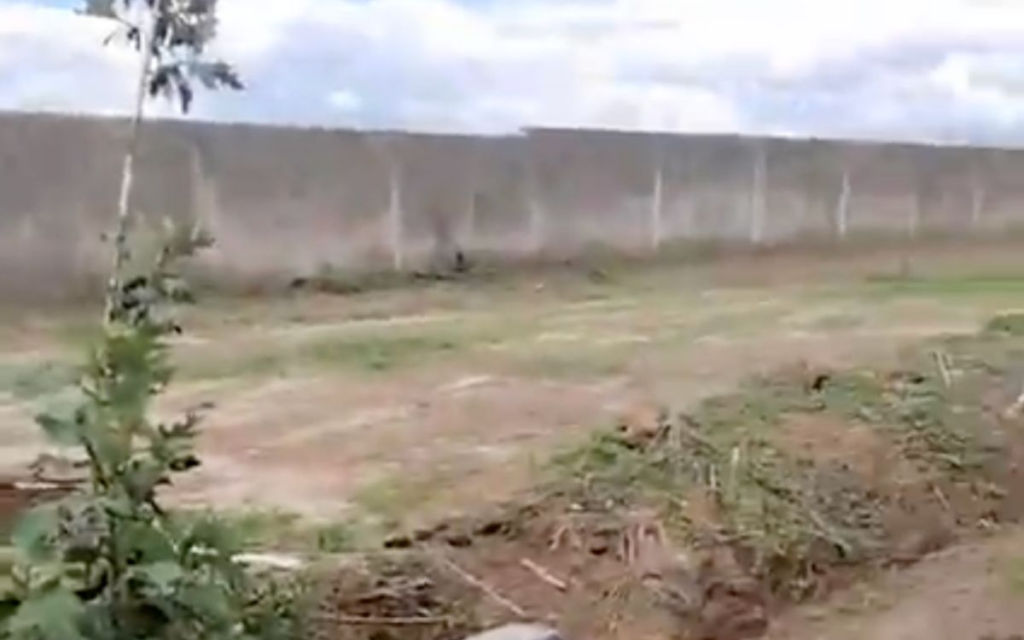 Localizan 211 bolsas con restos humanos en la fosa Las Agujas, Jalisco