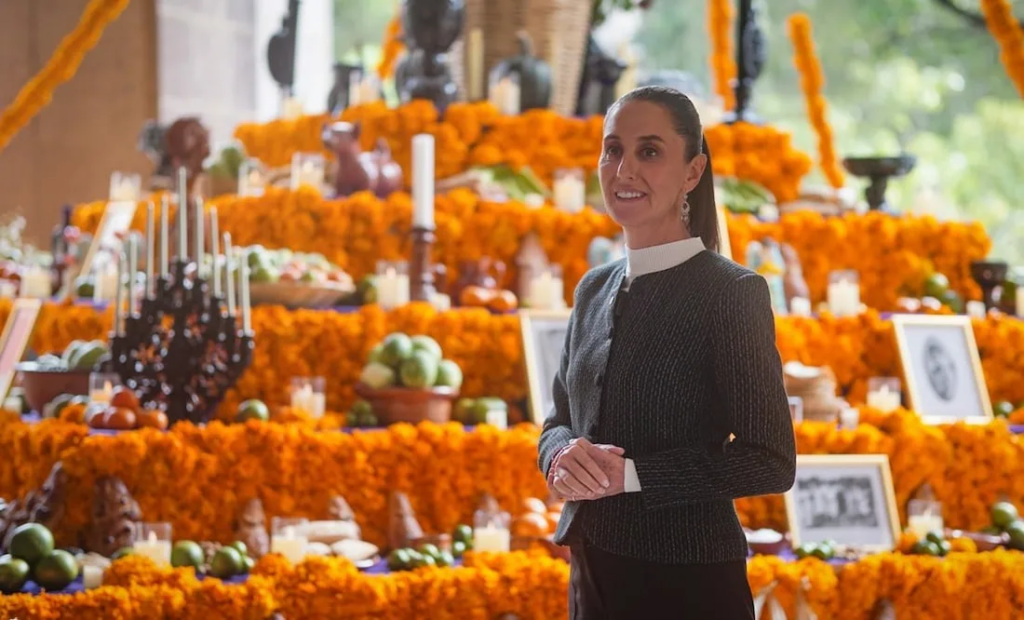 Ofrenda del Palacio de Gobierno en honor de las heroínas anónimas que le dieron patria a México: CSP