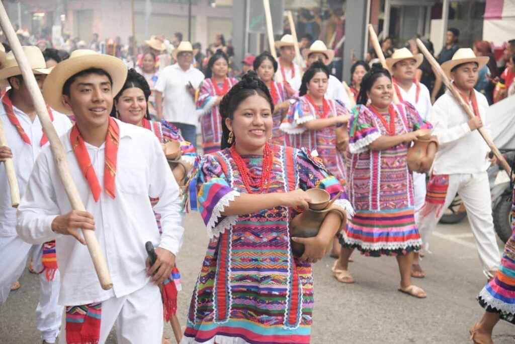 En Tecámac por convite de la Guelaguetza habrá cierre parcial en la México-Pachuca