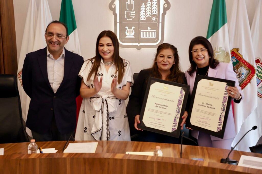 Distingue la CODHEM al ayuntamiento de Tecámac