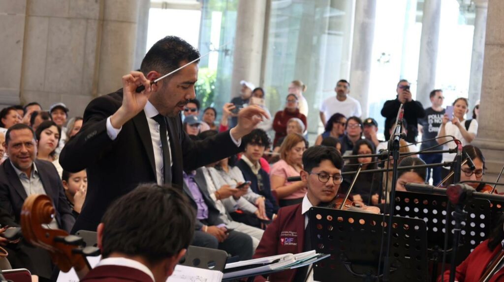 Rosi Wong impulsa cultura y juventud con la Filarmónica “Felipe Villanueva” de Tecámac