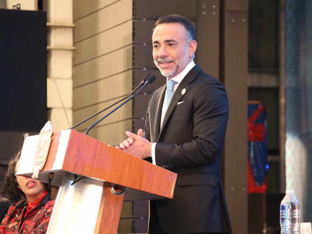 Rinde Fernando Flores su tercer informe al frente de Metepec