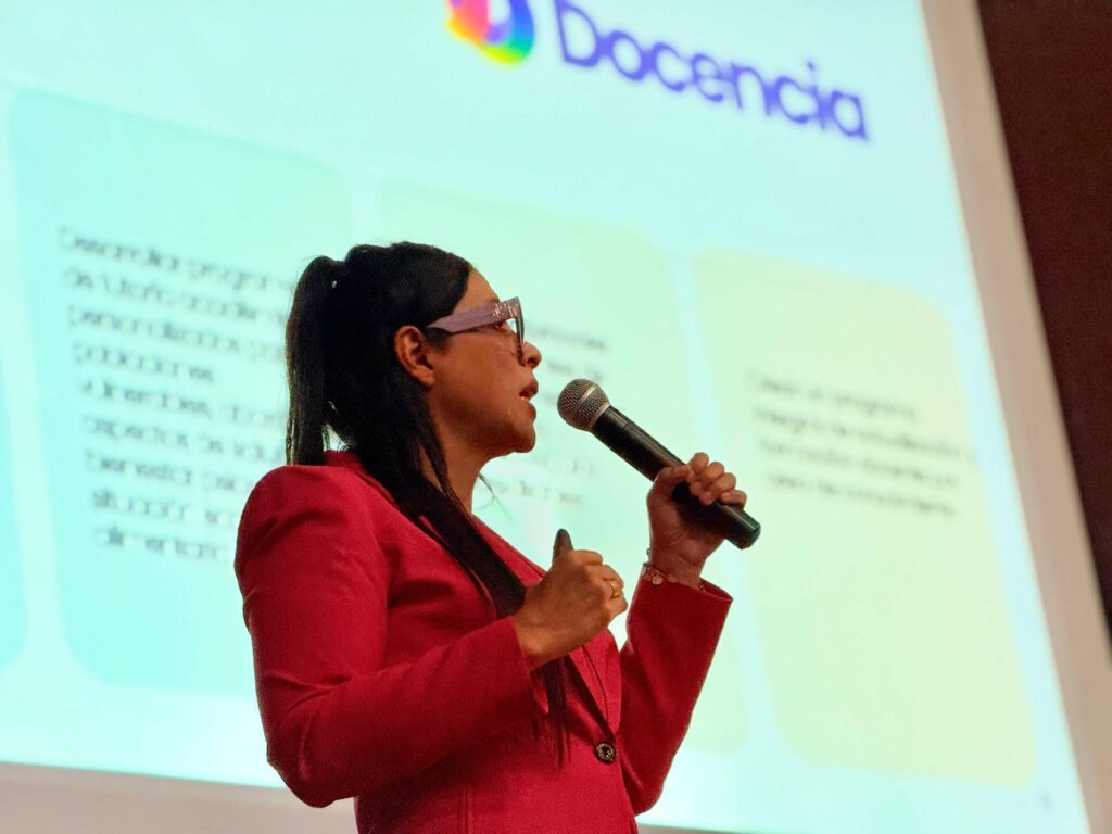Eréndira Fierro, aspirante que trabaja en territorio y propone, para transformar la UAEMéx