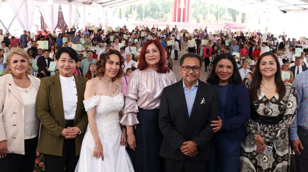 Rosi Wong celebra el amor con bodas colectivas en el Parque Sierra Hermosa