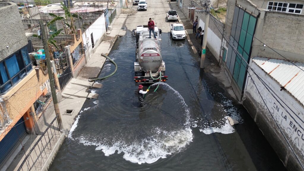 Continúa limpieza y sanitización en Coacalco, Tlalnepantla y Ecatepec, tras inundaciones por las lluvias