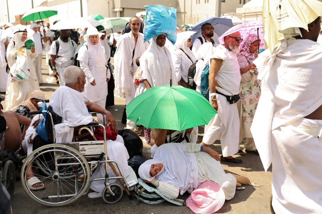 El calor intenso mata a decenas de feligreses en Arabia Saudita