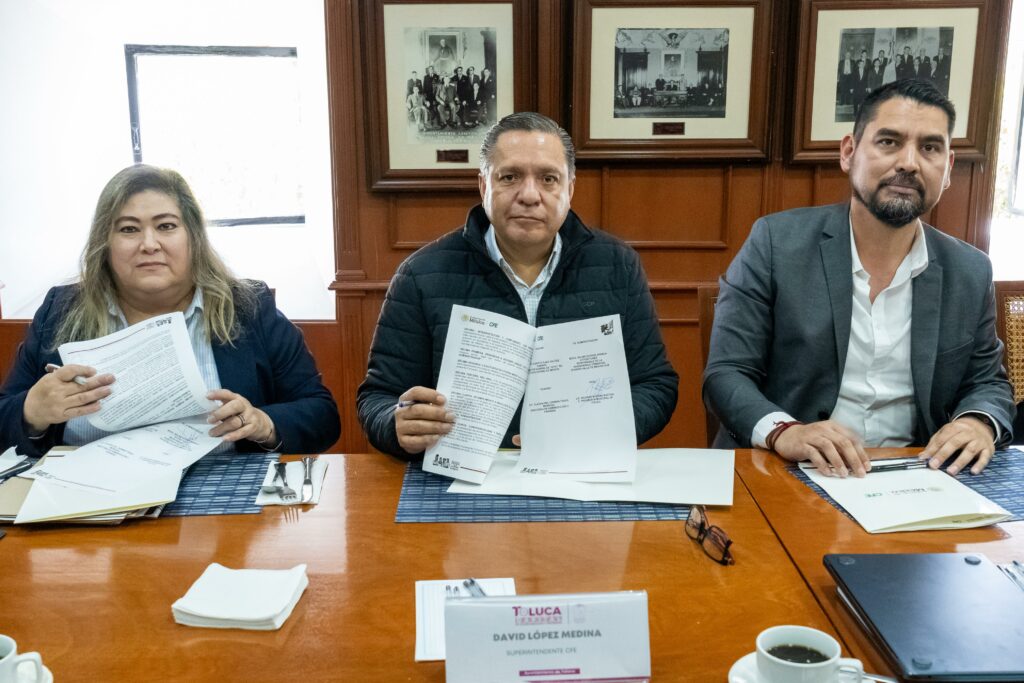 Pone orden Ricardo Moreno a deuda histórica de Toluca con CFE